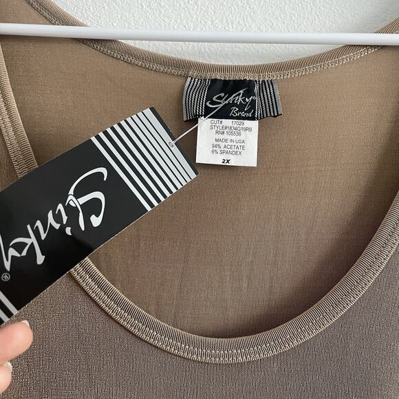 Slinky Brand Dress Women 2X Beige Liquid Knit Casual Flutter Hem Lagen Stretch - Picture 5 of 7